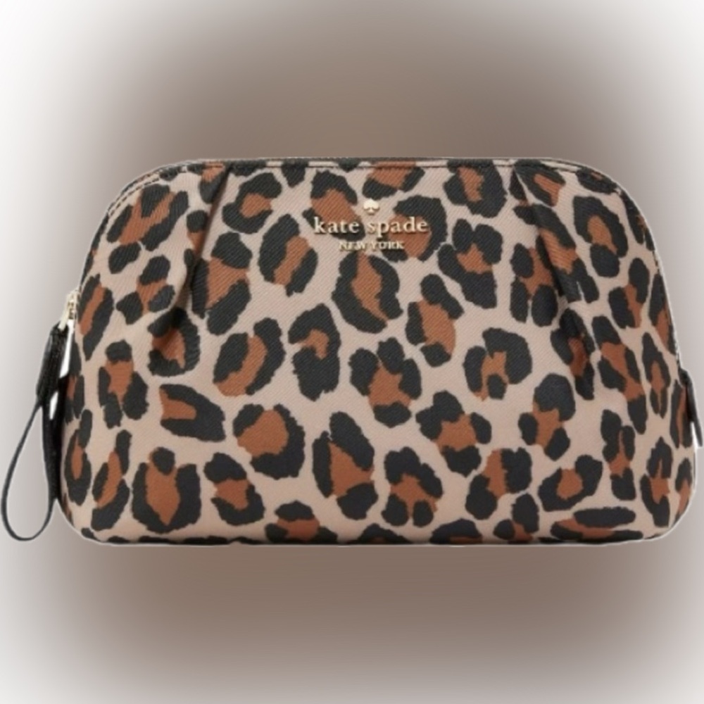 ♠️Kate Spade Chelsea Cosmetics/Makeup Bag
Leopard Print/Gold Logo Zipper NWT